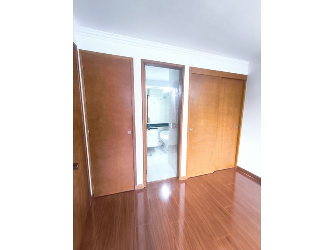 Apartaestudio en venta en El Contador, Bogotá, 40 m² · foto 14 de 24