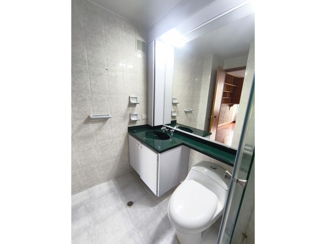 Apartaestudio en venta en El Contador, Bogotá, 40 m² · foto 17 de 24