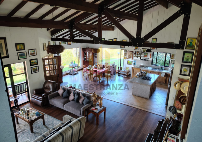 Finca en venta en Santa Elena, Medellín, 180 m² · foto 13 de 24