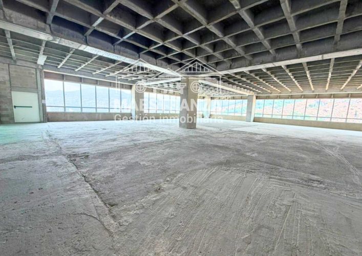 Local en arriendo en Urbanizacion Loyola, Medellín, 1020 m² · foto 4 de 10