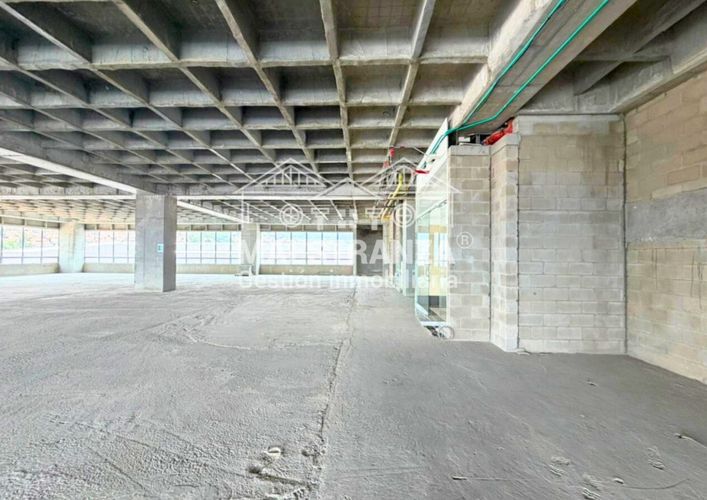 Local en arriendo en Urbanizacion Loyola, Medellín, 1020 m² · foto 5 de 10