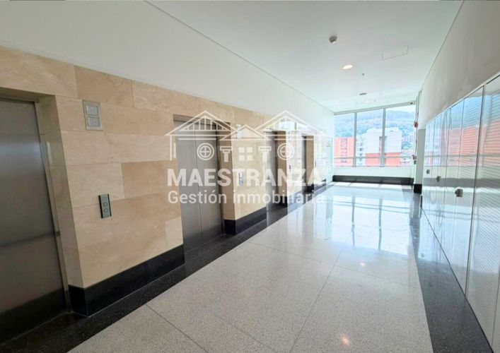 Local en arriendo en Urbanizacion Loyola, Medellín, 1020 m² · foto 9 de 10