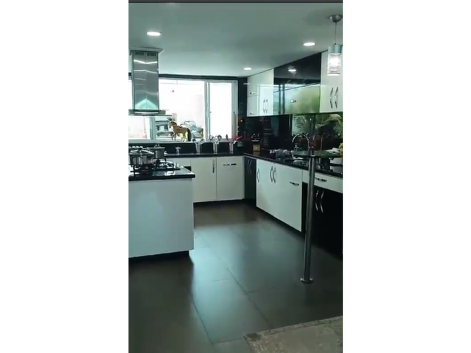 Casa de 3 alcobas en venta en Mandalay Et. Ii, Bogotá, 198 m² · foto 8 de 24
