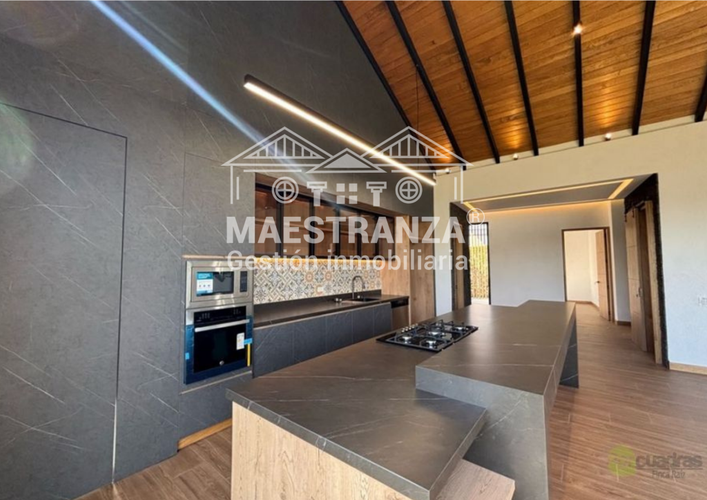 Casa de 4 alcobas en venta en Centro, Rionegro, 464 m² · foto 8 de 22