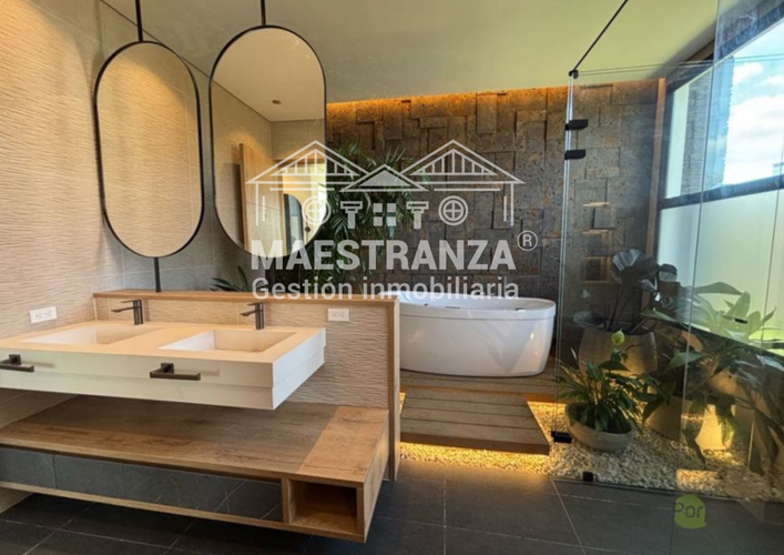 Casa de 4 alcobas en venta en Centro, Rionegro, 464 m² · foto 11 de 22
