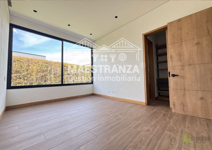 Casa de 4 alcobas en venta en Centro, Rionegro, 464 m² · foto 14 de 22