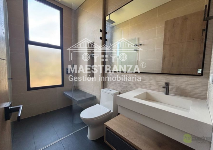 Casa de 4 alcobas en venta en Centro, Rionegro, 464 m² · foto 15 de 22
