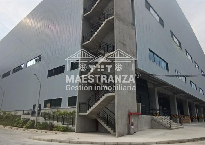 Bodega en arriendo en La Inmaculada, La Estrella · foto 5 de 23