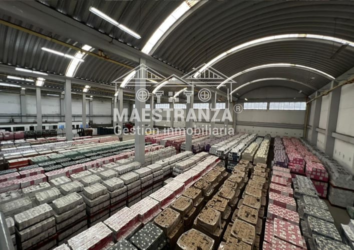 Bodega en arriendo en Pan De Azucar, Sabaneta, 1750 m² · foto 4 de 8