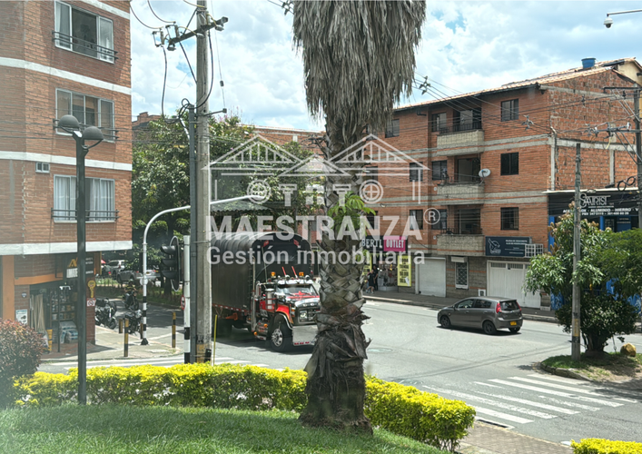 Local en venta en San Bernardo, Medellín, 188 m² · foto 11 de 16