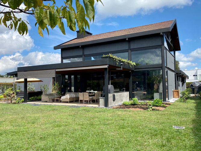 Casa de 3 alcobas en venta en Llano Grande, Rionegro, 420 m² · foto 4 de 11