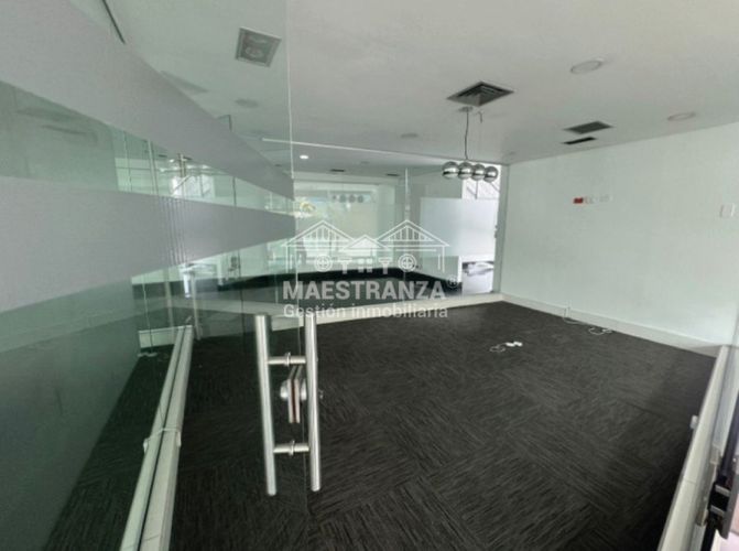 Local en venta en El Poblado, Medellín, 285 m² · foto 16 de 24