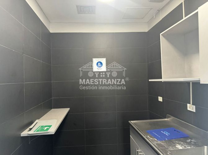 Local en venta en El Poblado, Medellín, 285 m² · foto 21 de 24