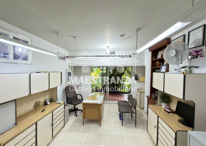 Consultorio en arriendo en La Aguacatala, Medellín, 46 m² · foto 2 de 12