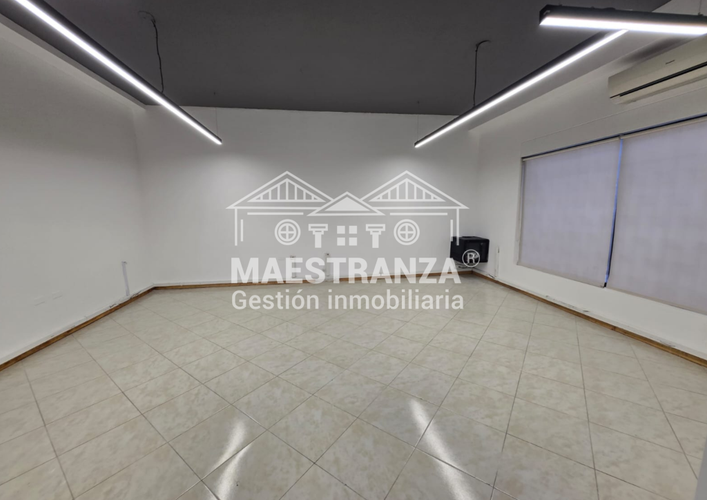 Oficina en arriendo en Manila, Medellín, 92 m² · foto 2 de 6