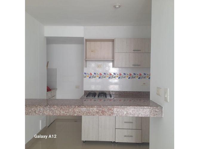 Apartamento en venta en El Country, Cartagena · foto 2 de 13