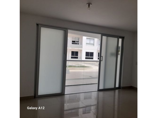 Apartamento en venta en El Country, Cartagena · foto 3 de 13