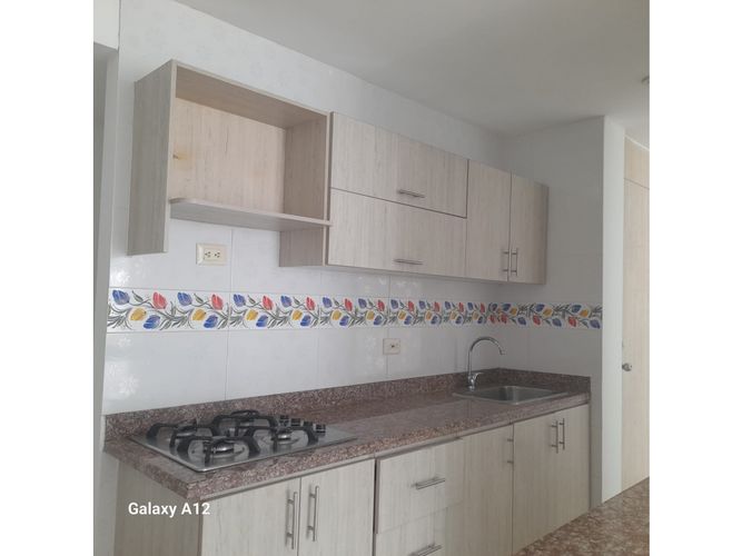Apartamento en venta en El Country, Cartagena · foto 4 de 13