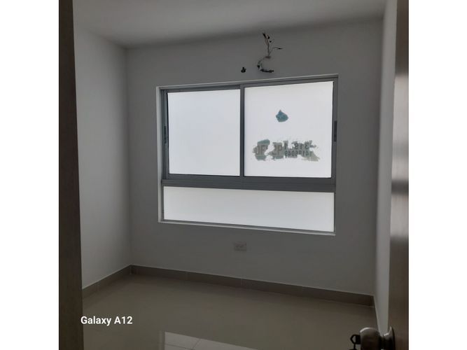 Apartamento en venta en El Country, Cartagena · foto 5 de 13