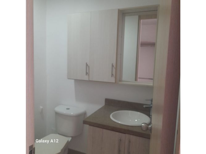 Apartamento en venta en El Country, Cartagena · foto 8 de 13