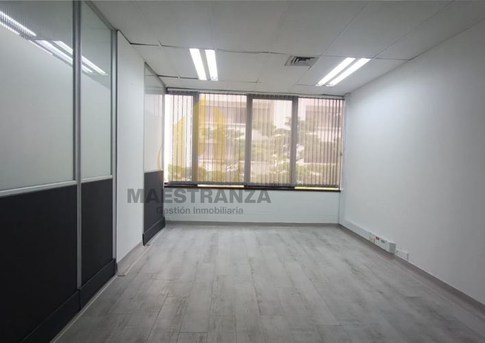 Oficina en arriendo en Patio Bonito, Medellín, 140 m² · foto 3 de 10
