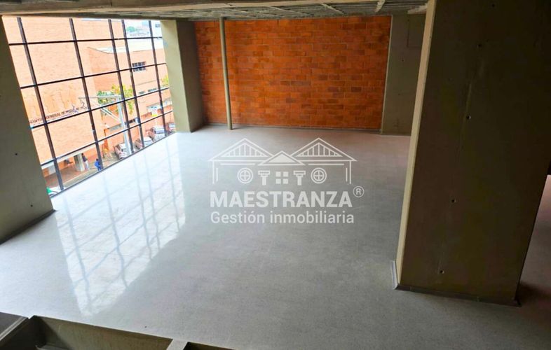 Edificio en arriendo en Perpetuo Socorro, Medellín, 3000 m² · foto 10 de 21