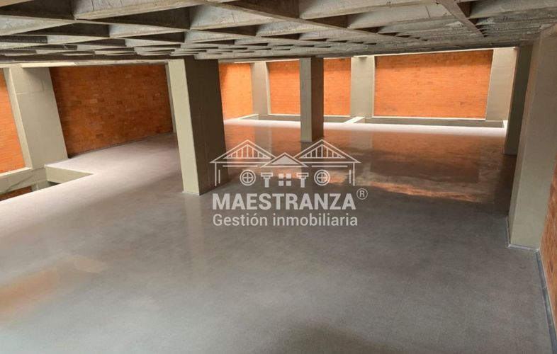 Edificio en arriendo en Perpetuo Socorro, Medellín, 3000 m² · foto 14 de 21