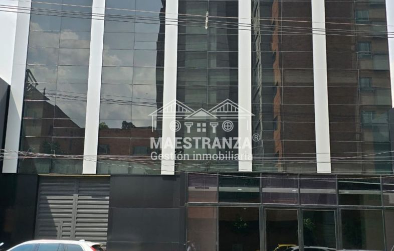 Edificio en arriendo en Perpetuo Socorro, Medellín, 3000 m² · foto 16 de 21