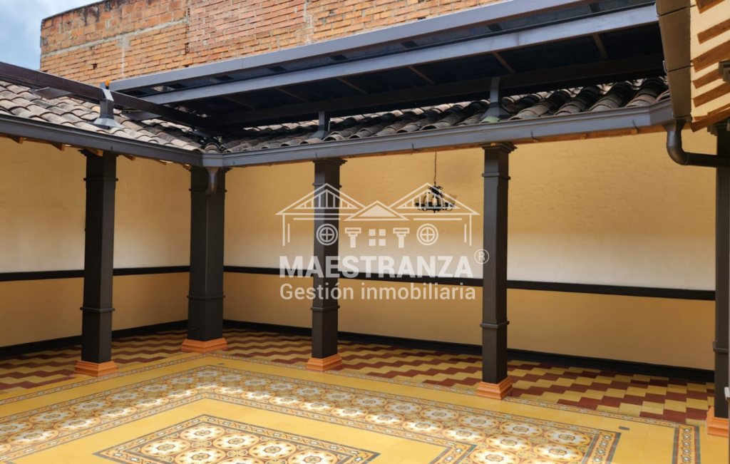 House in Los naranjos (400 m²) - 4