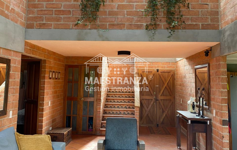 Casa de 5 alcobas en venta en Santa Elena, Medellín, 250 m² · foto 8 de 15