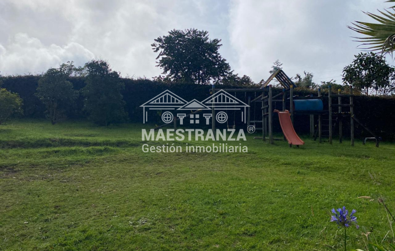 Casa de 5 alcobas en venta en Santa Elena, Medellín, 250 m² · foto 15 de 15