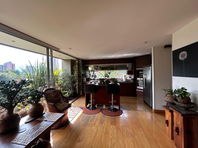Apartamento de 3 alcobas en venta en La Florida, Medellín, 134 m² · foto 5 de 24