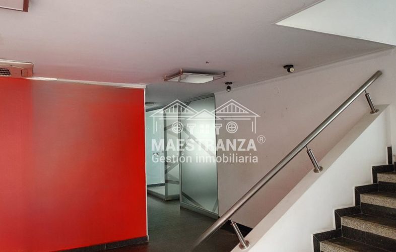 Local en arriendo en La Floresta, Medellín, 600 m² · foto 2 de 24