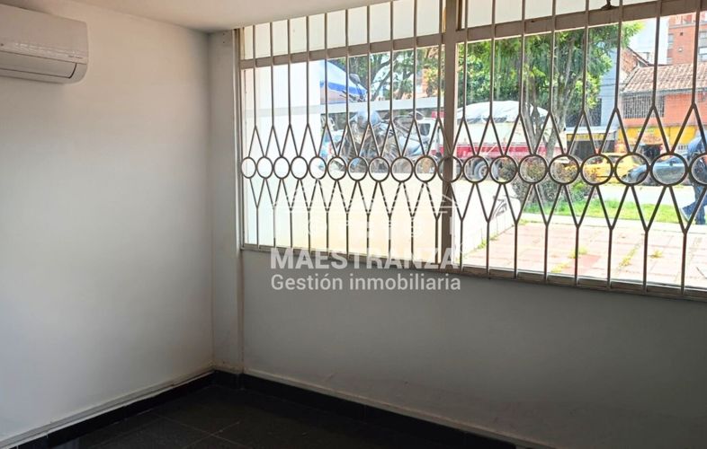 Local en arriendo en La Floresta, Medellín, 600 m² · foto 5 de 24