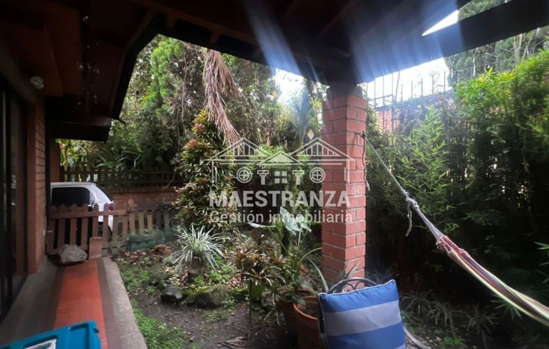 Casa de 5 alcobas en venta en Los Naranjos, Medellín, 300 m² · foto 19 de 24