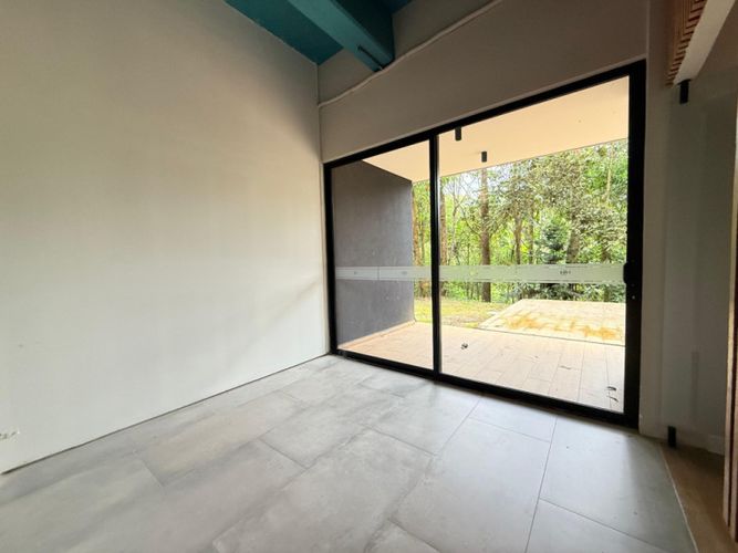 Oficina en venta en Las Palmas, Medellín, 240 m² · foto 11 de 12