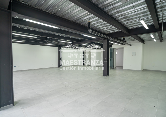 Oficina en arriendo en Belén, Medellín, 200 m² · foto 3 de 8
