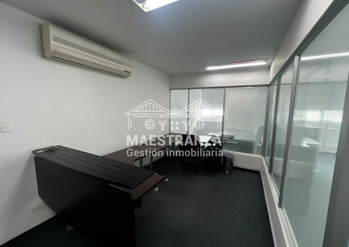 Oficina en arriendo en Los Balsos, Medellín, 87 m² · foto 5 de 12