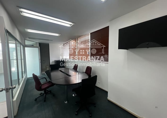 Oficina en arriendo en Los Balsos, Medellín, 87 m² · foto 8 de 12