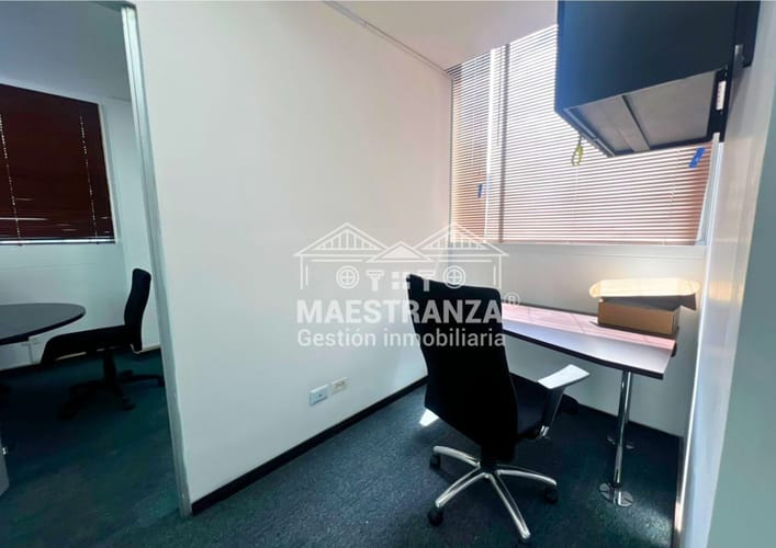 Oficina en arriendo en Los Balsos, Medellín, 87 m² · foto 9 de 12