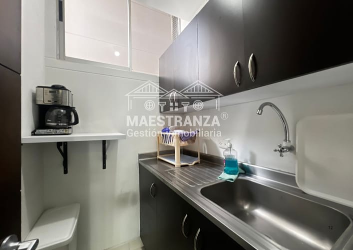 Oficina en arriendo en Los Balsos, Medellín, 87 m² · foto 10 de 12