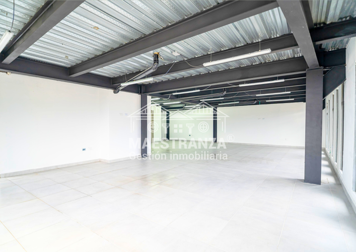 Oficina en arriendo en Belén, Medellín, 205 m² · foto 4 de 8