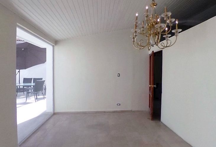 Casa de 5 alcobas en arriendo en Unicentro Bogotá, Bogotá, 752 m² · foto 16 de 24