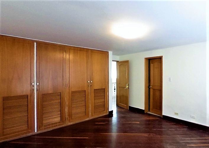 Casa de 5 alcobas en arriendo en Unicentro Bogotá, Bogotá, 752 m² · foto 10 de 24