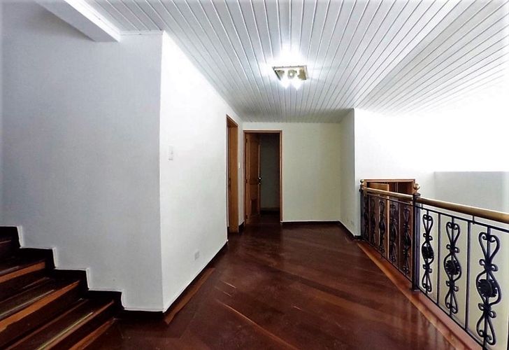 Casa de 5 alcobas en arriendo en Unicentro Bogotá, Bogotá, 752 m² · foto 7 de 24