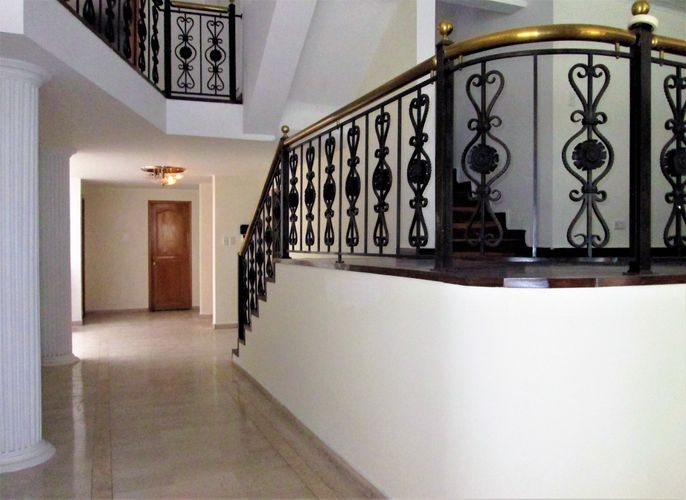 Casa de 5 alcobas en arriendo en Unicentro Bogotá, Bogotá, 752 m² · foto 13 de 24