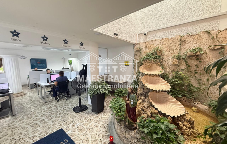 Oficina en venta en Belén Miravalle, Medellín, 350 m² · foto 2 de 24