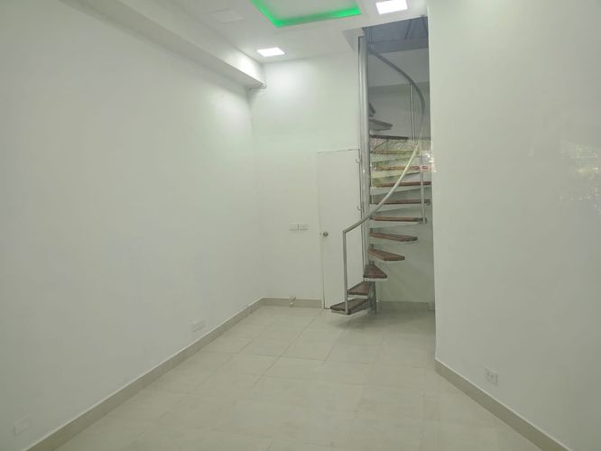 Local en arriendo en Loma Del Escobero, Envigado, 20 m² · foto 4 de 10