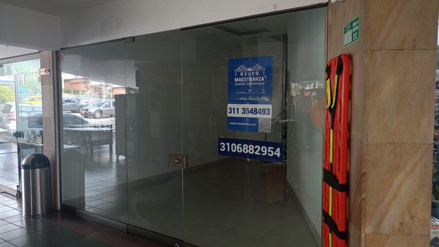 Local en venta en Loma Del Escobero, Envigado, 20 m² · foto 2 de 10