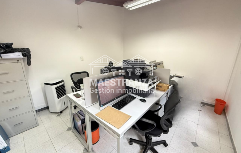Oficina en venta en Belén Miravalle, Medellín, 350 m² · foto 22 de 24